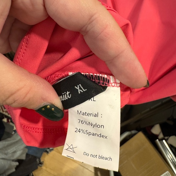 ATHLEISURE SET - Picture 3 of 3